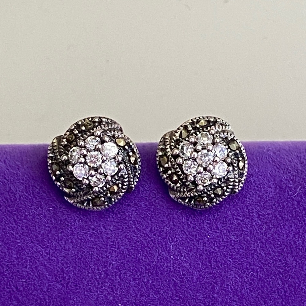 💛 Elegant Sterling Silver CZ Marcasite Flower Stud Earrings